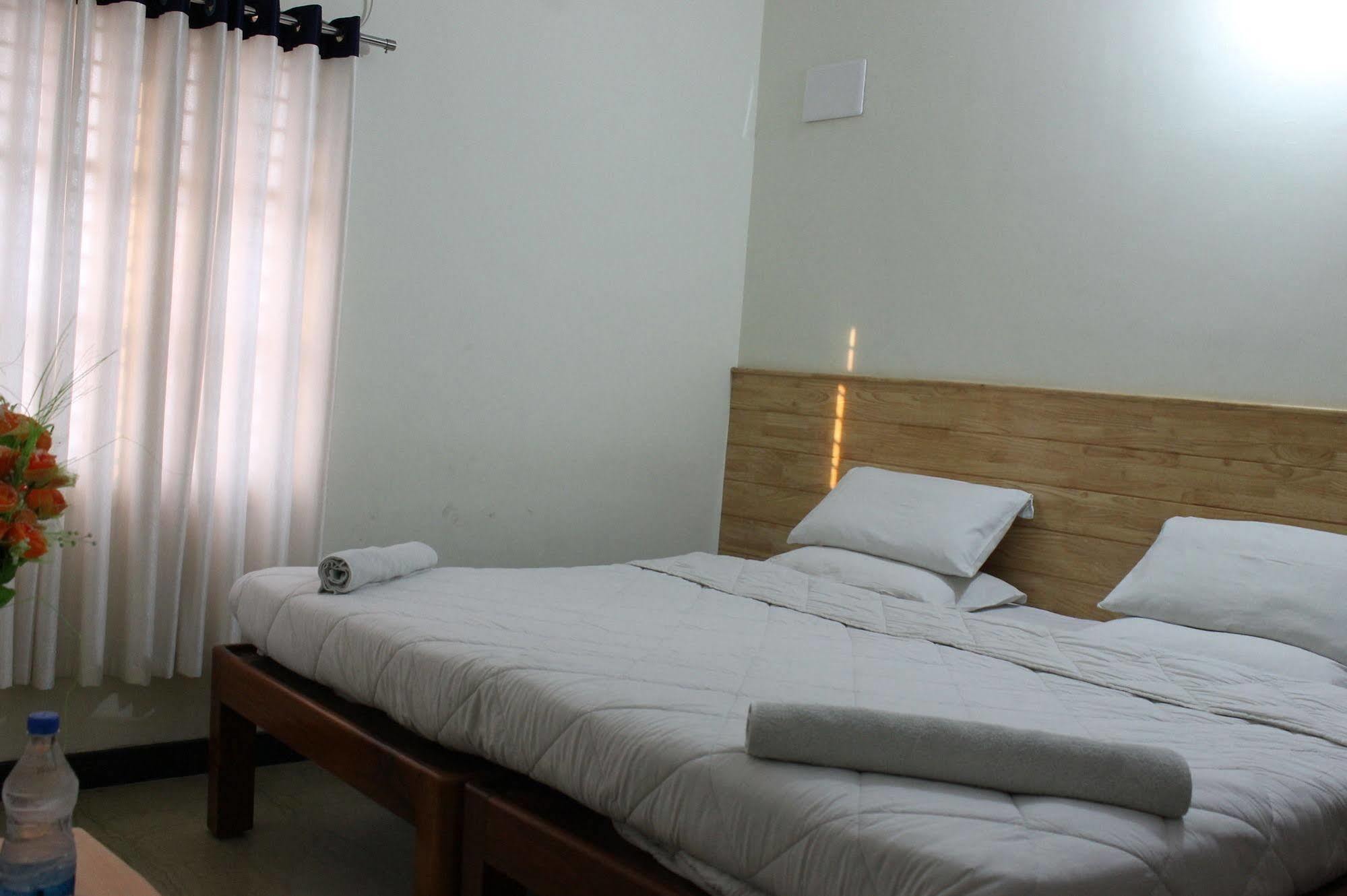 Oyo 1900 Olive Residency Hotel 2*