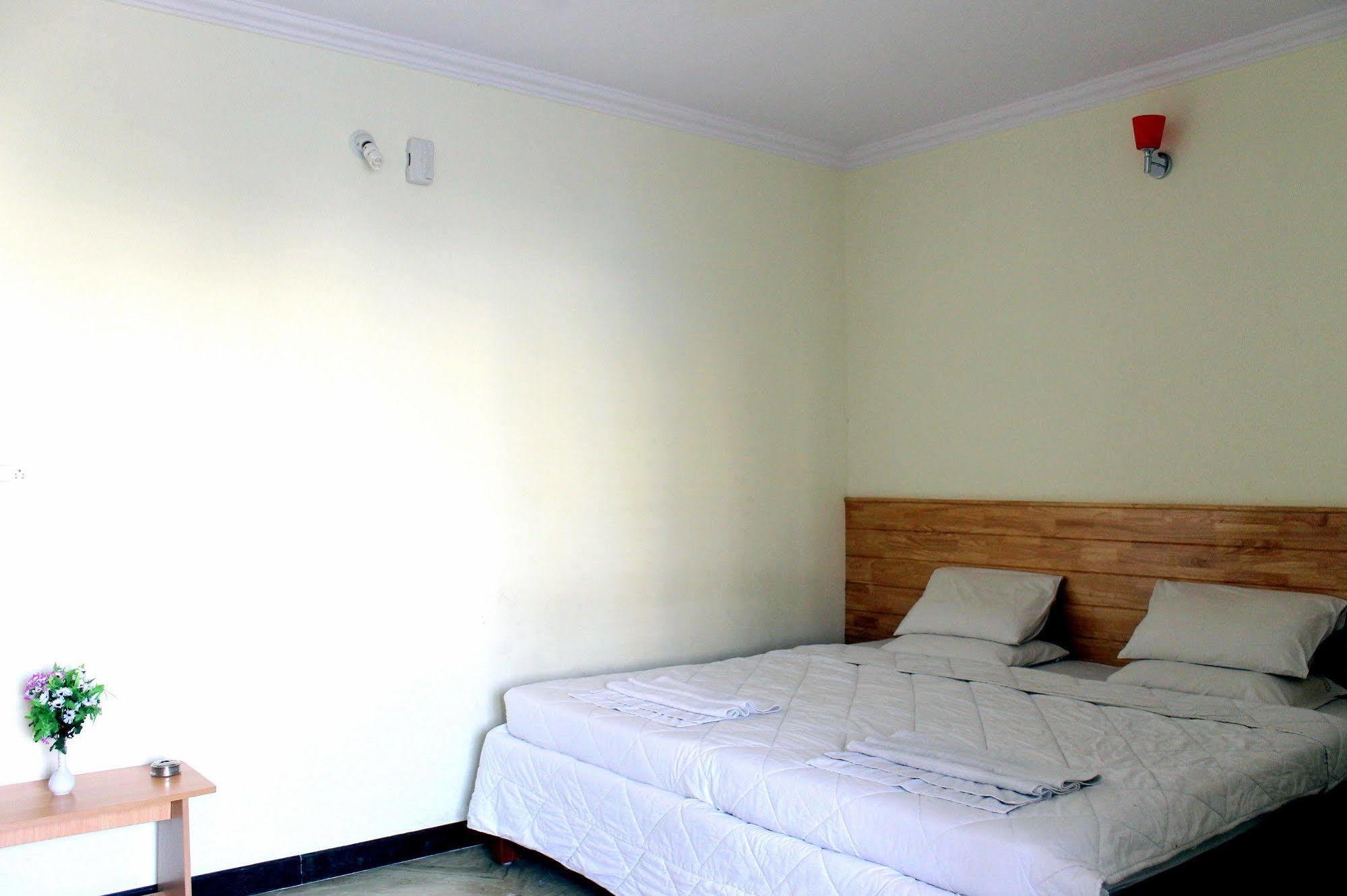 Oyo 1900 Olive Residency 2*