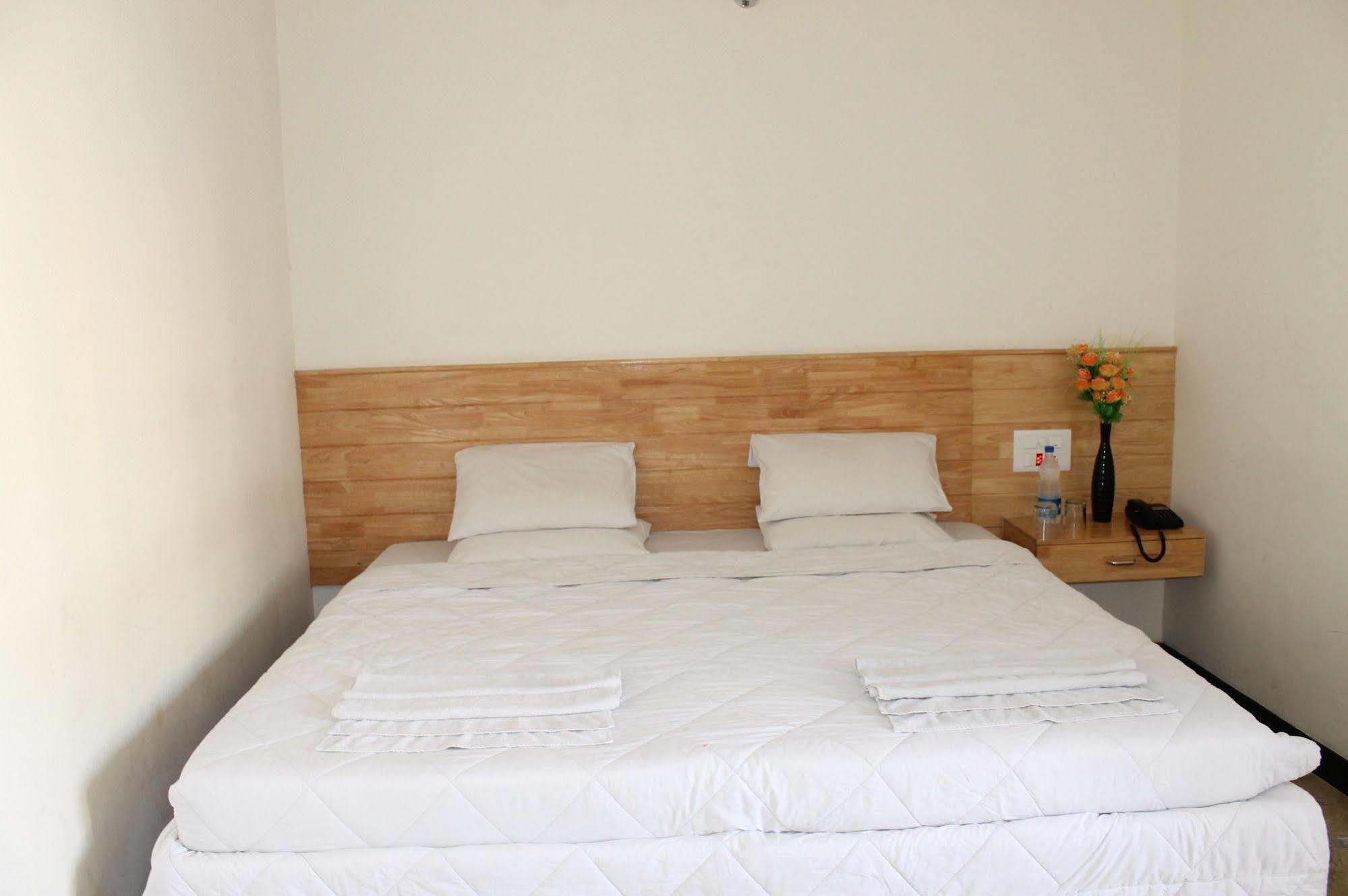 Oyo 1900 Olive Residency Hotel Mysore