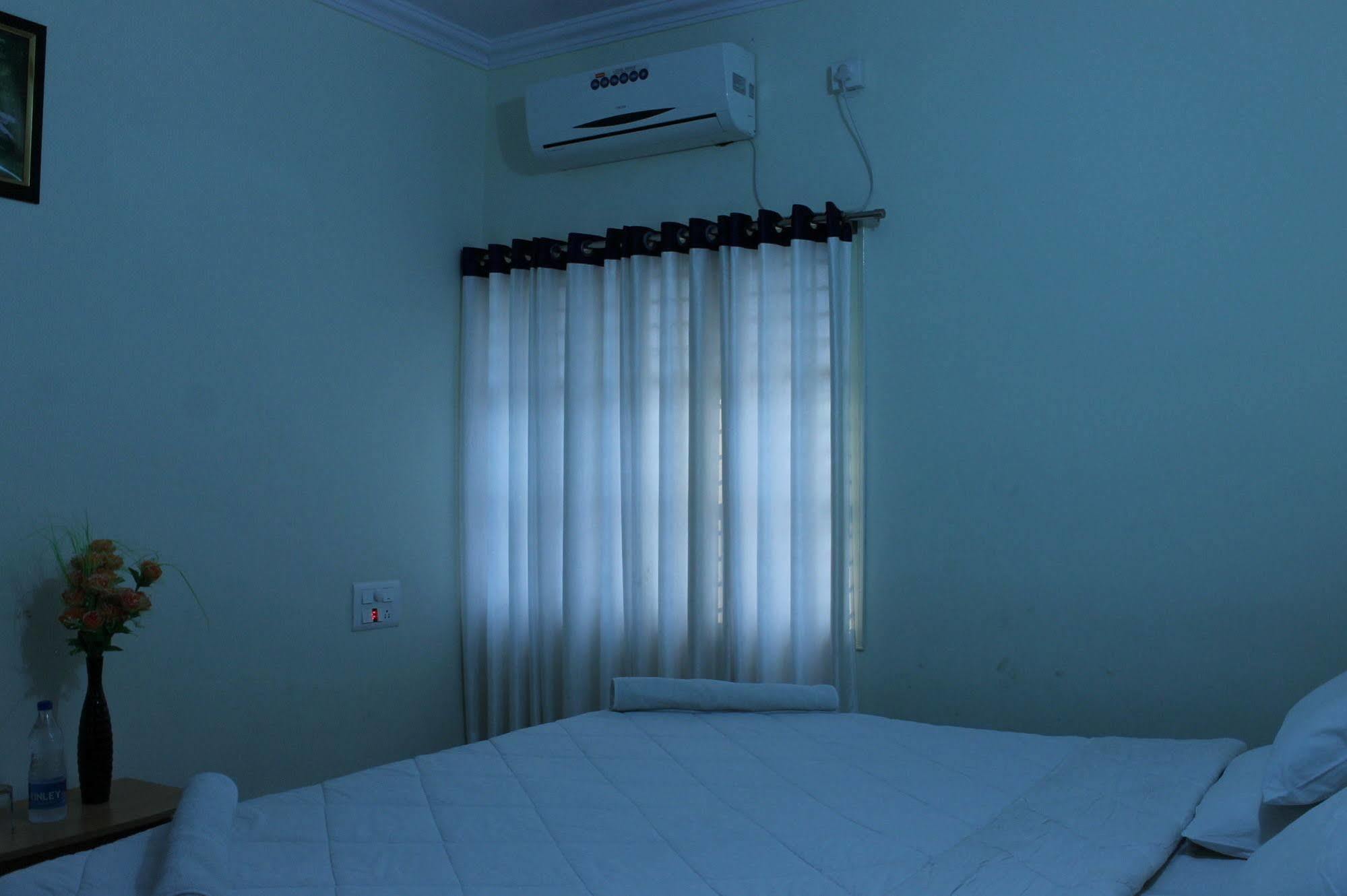 Oyo 1900 Olive Residency Hotel Mysore