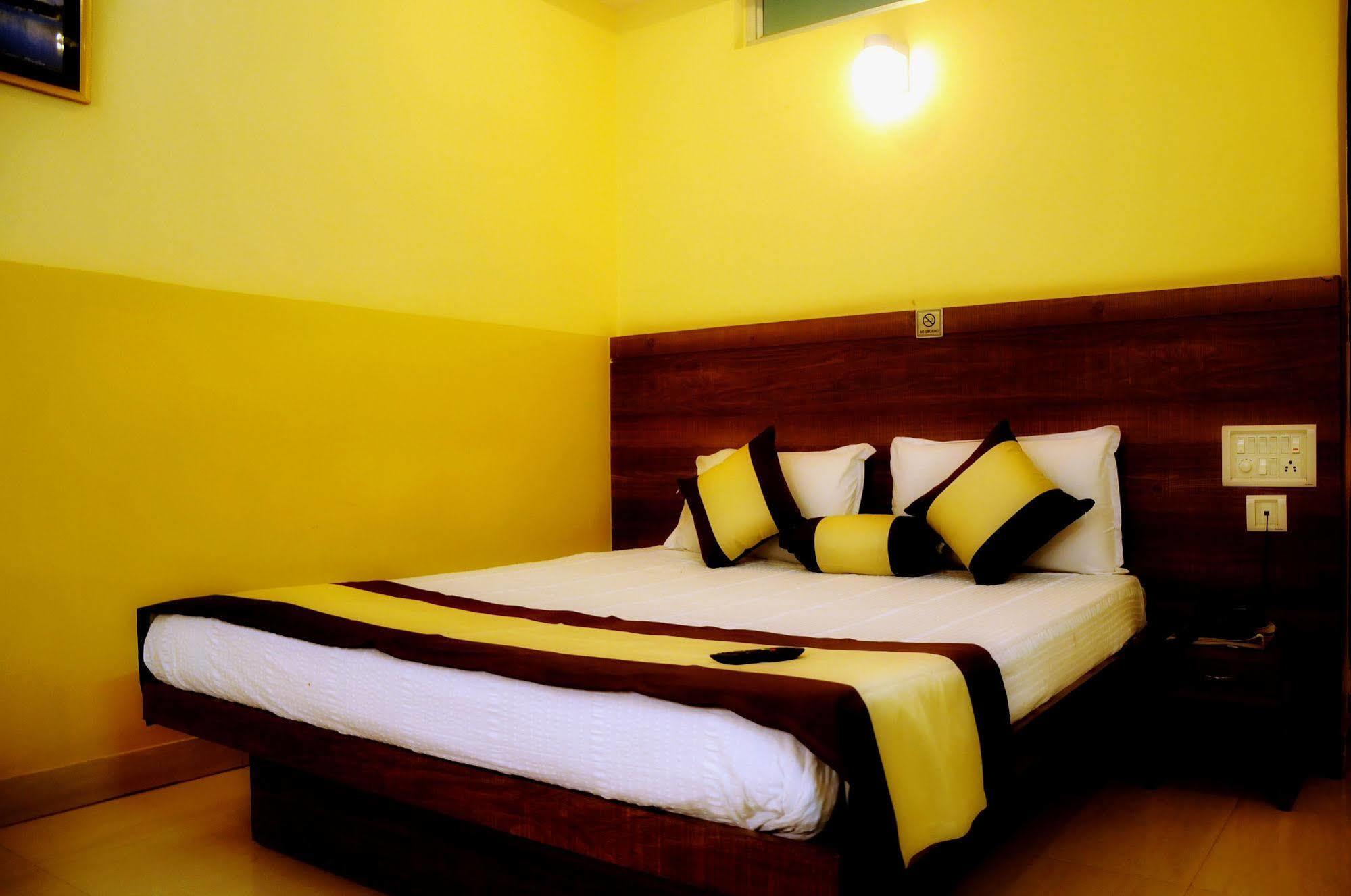 Suvarna Residency 2* Mysore