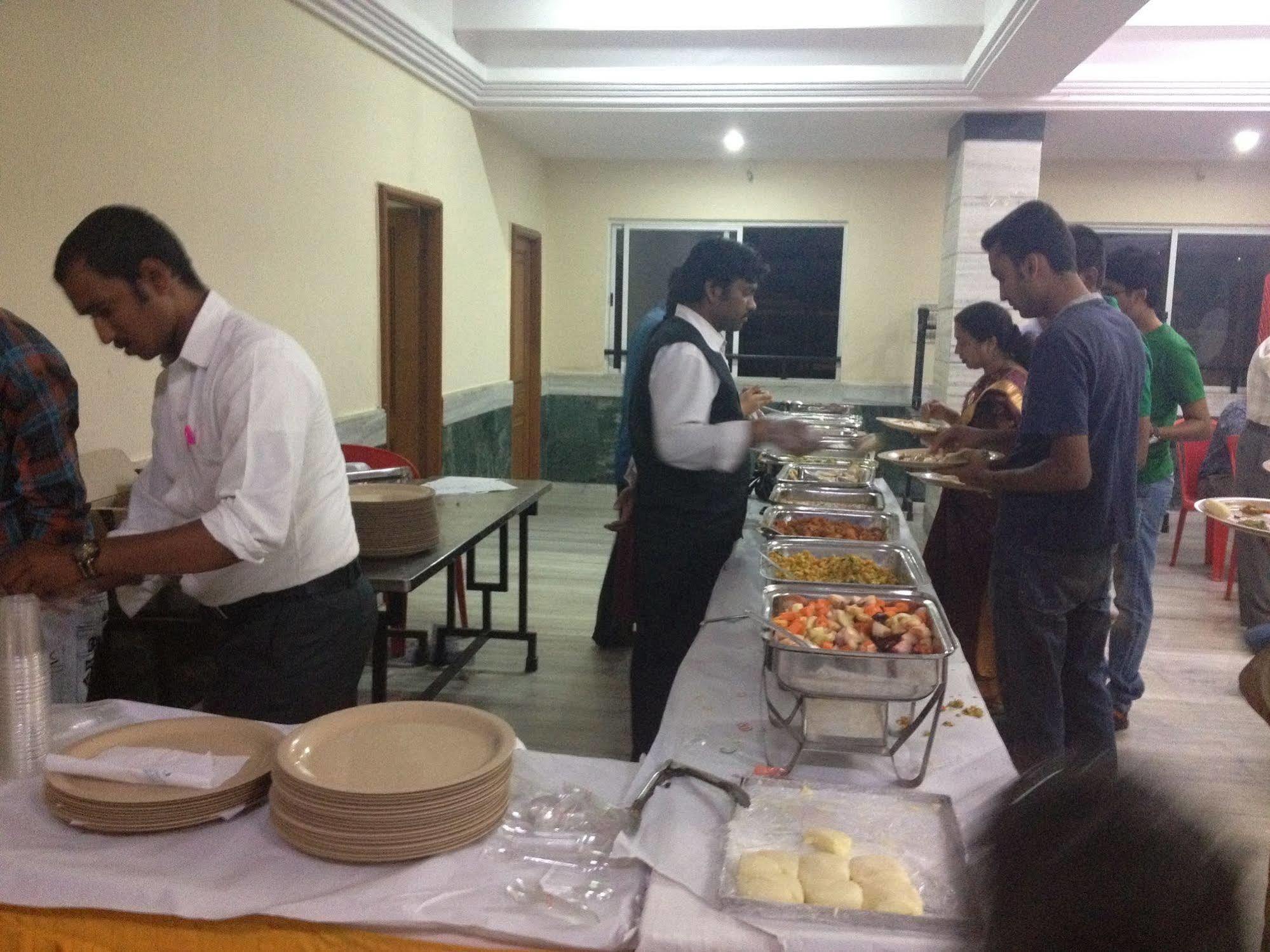 Bed & Breakfast Suvarna Residency Mysore