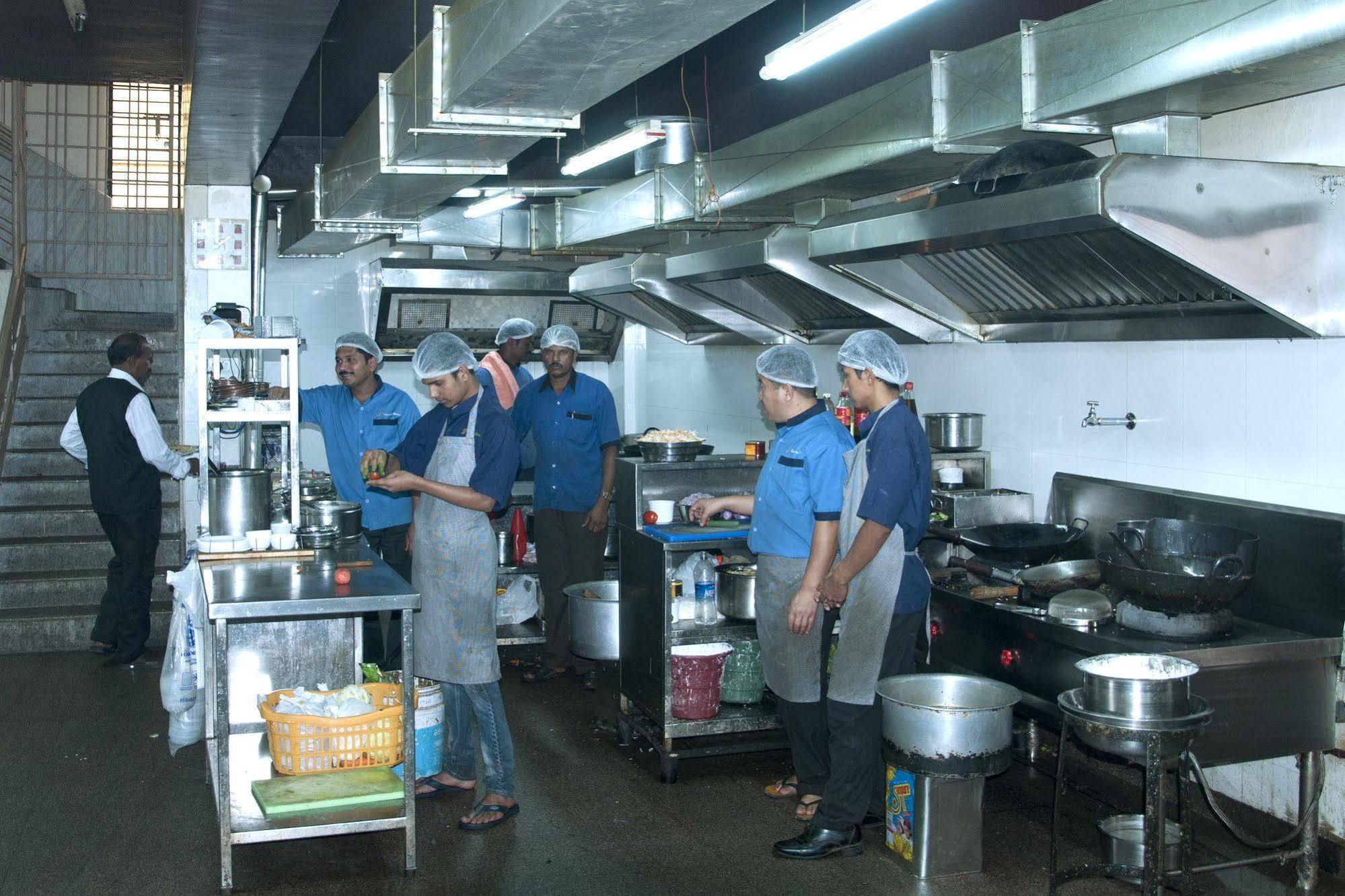 Suvarna Residency Bed & Breakfast