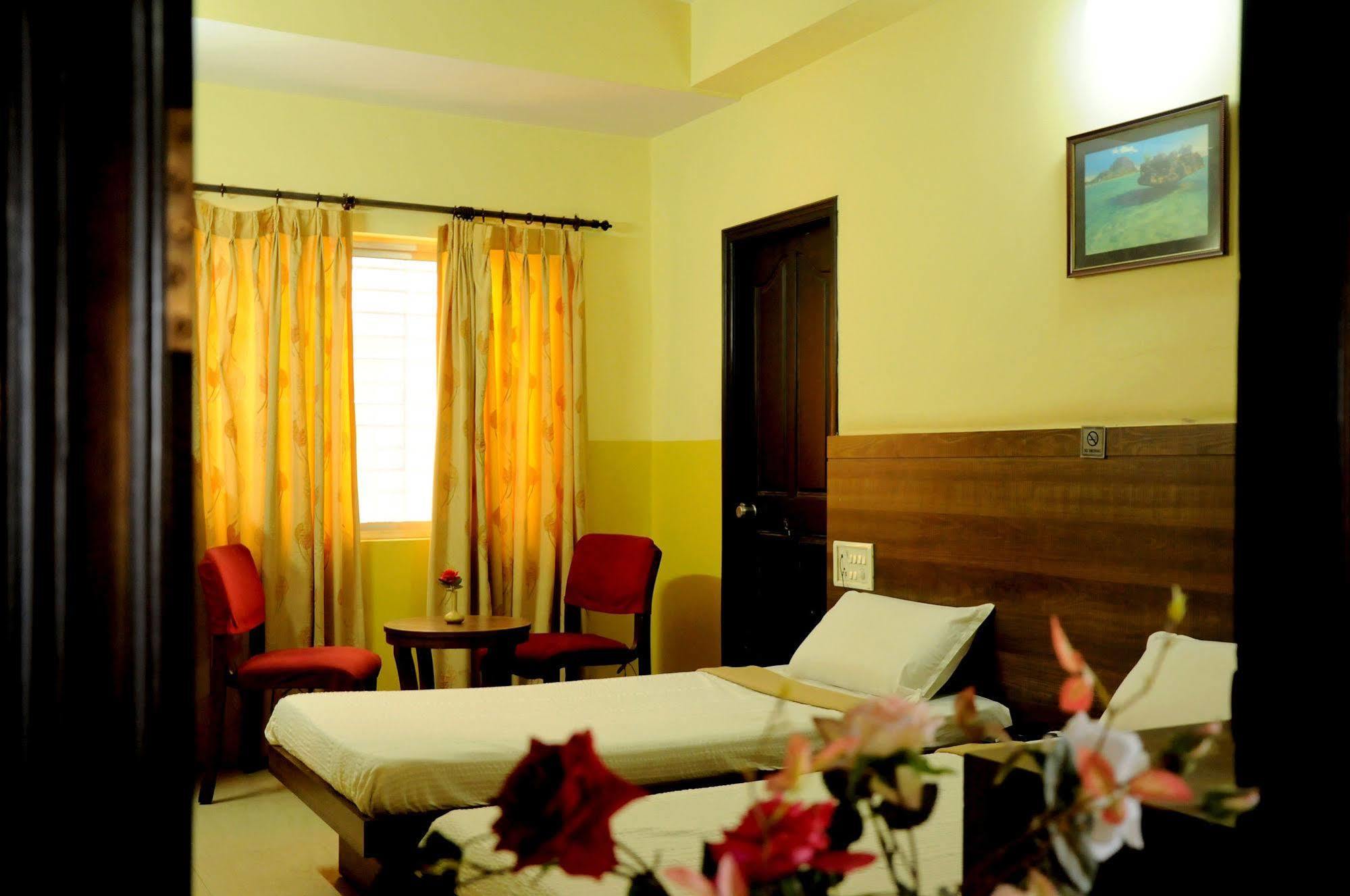 Suvarna Residency 2*