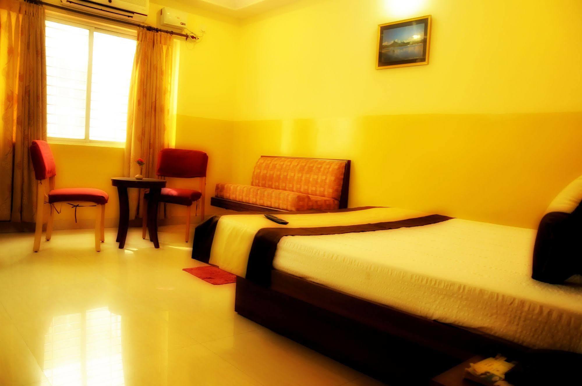 Bed & Breakfast Suvarna Residency