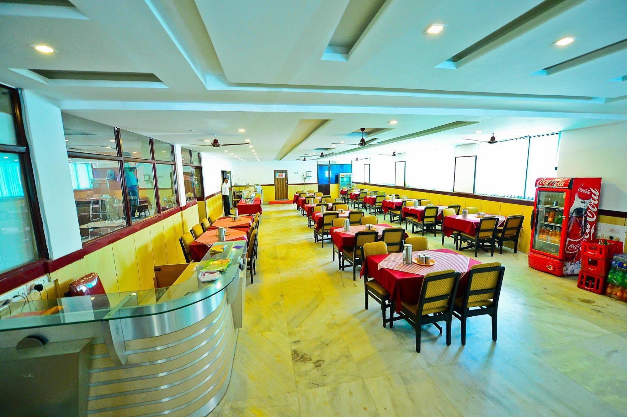 Hotel Qik @ S.k. Continental Mysore