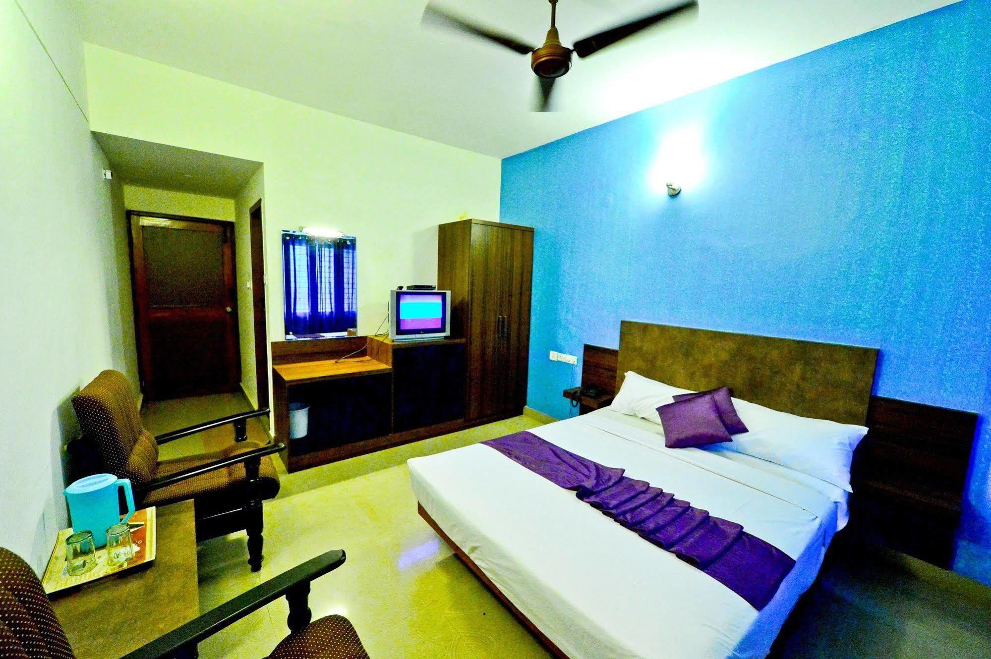 Qik @ S.k. Continental Hotel Mysore