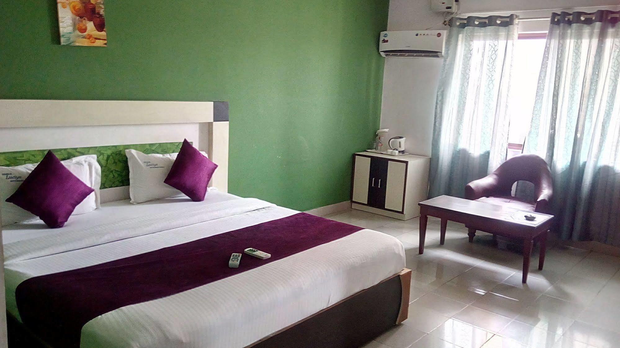 Hotel Luciya International 2*