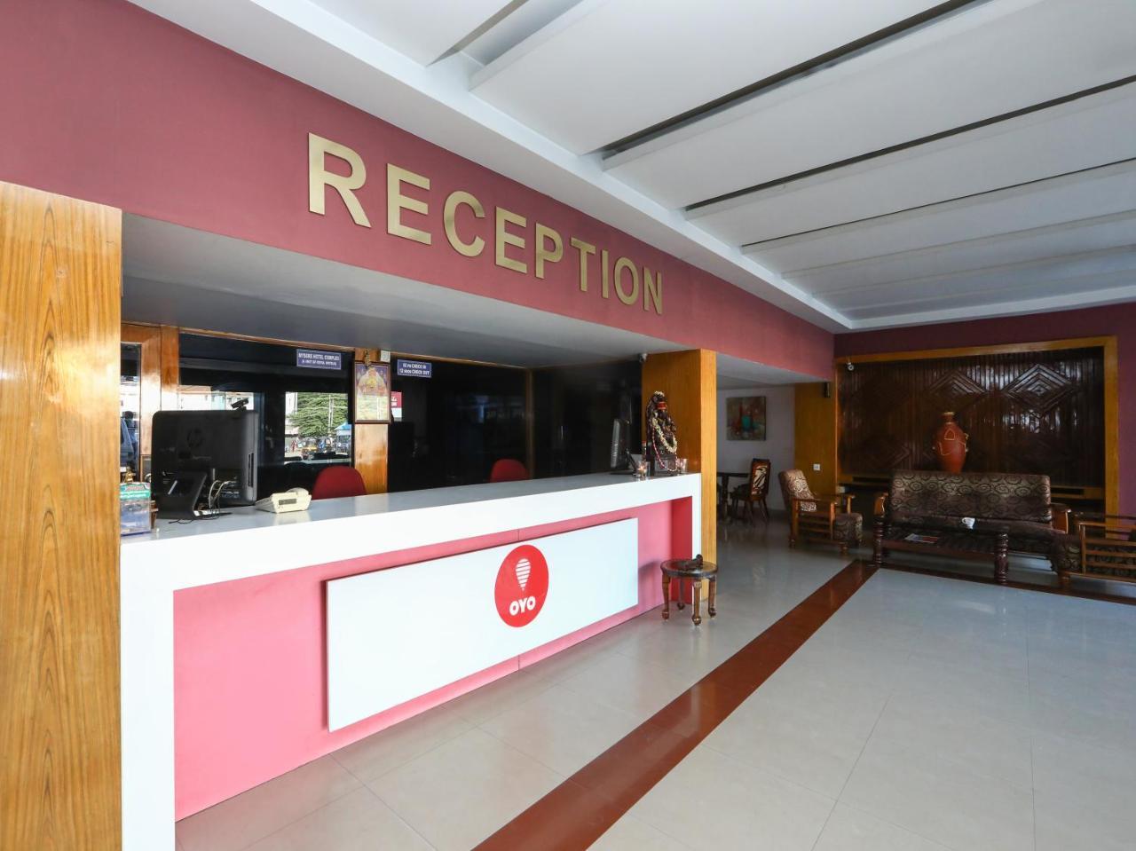 Hotel Oyo 18968 R R International 3*