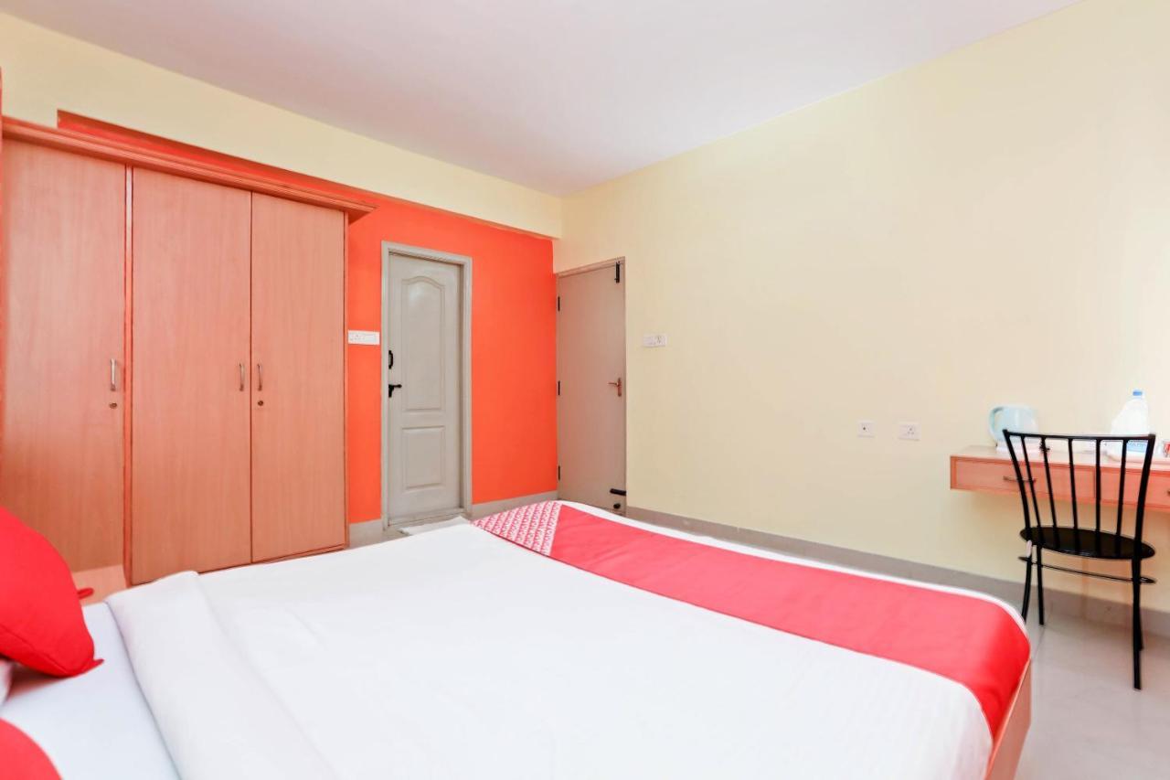 Hotel Oyo 24195 Jasmine 3*
