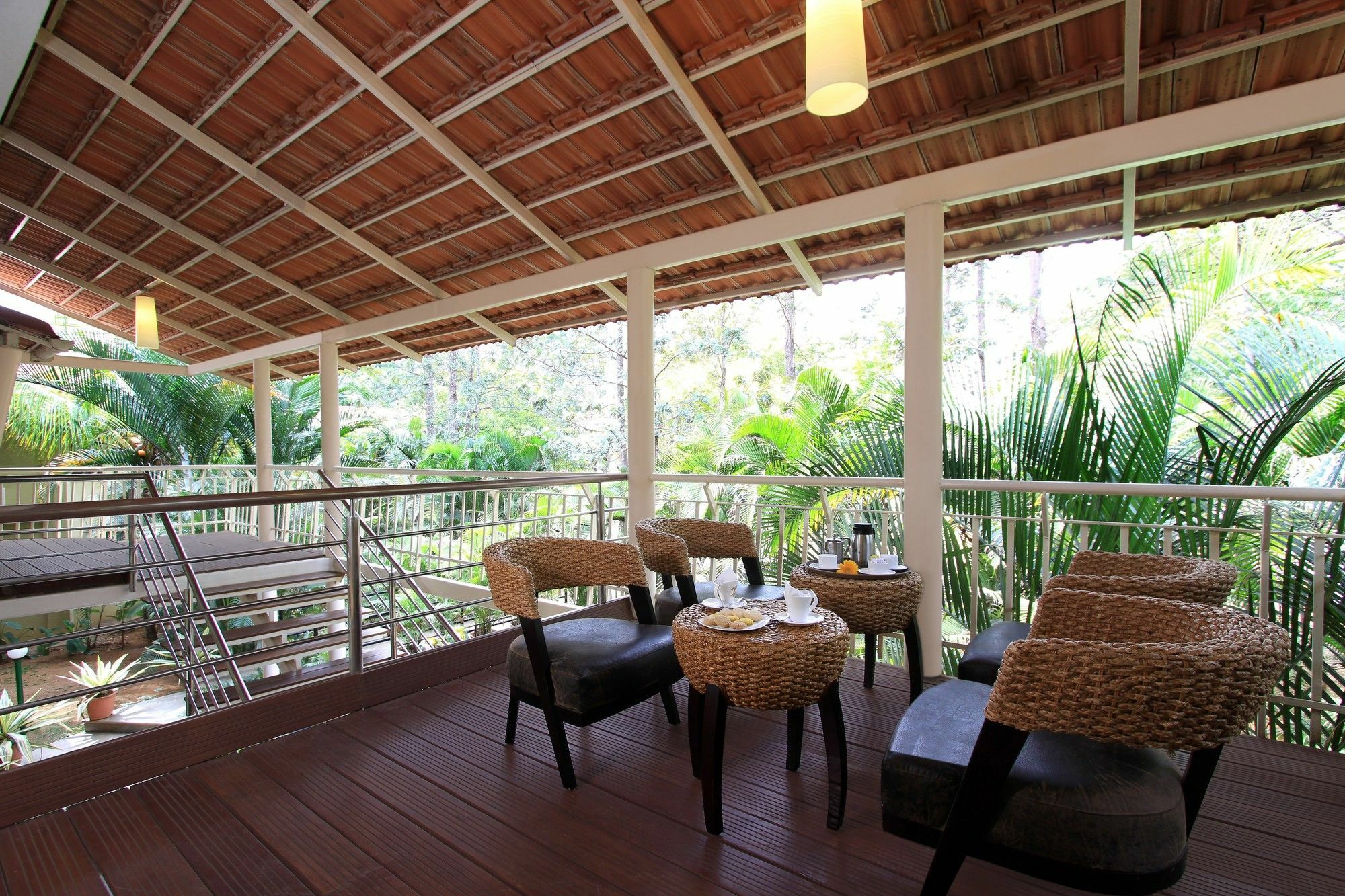 Silent Shores & Resort 4*