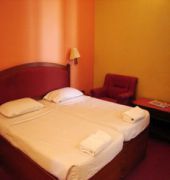 Fabhotel Maurya Residency 3*