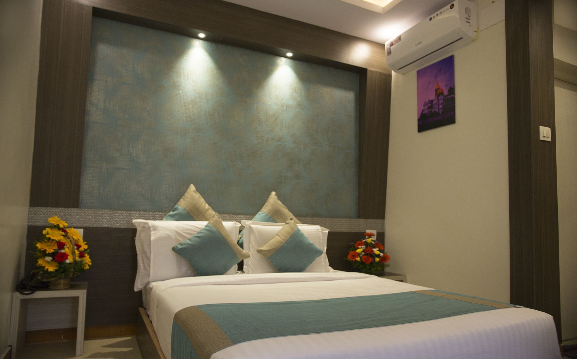 Hotel Aishwarya Le Royal