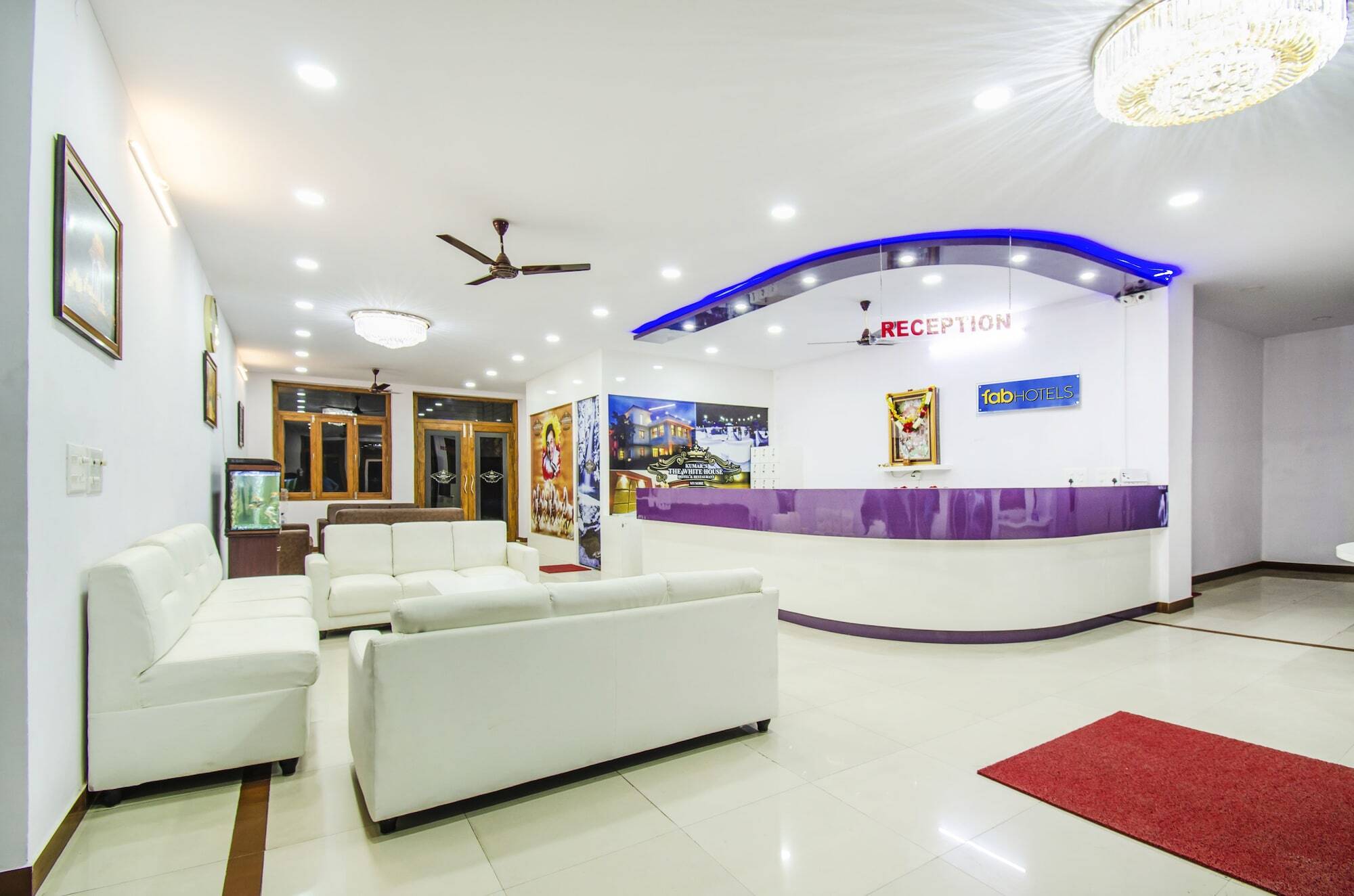 Hotel Kumar's The White House