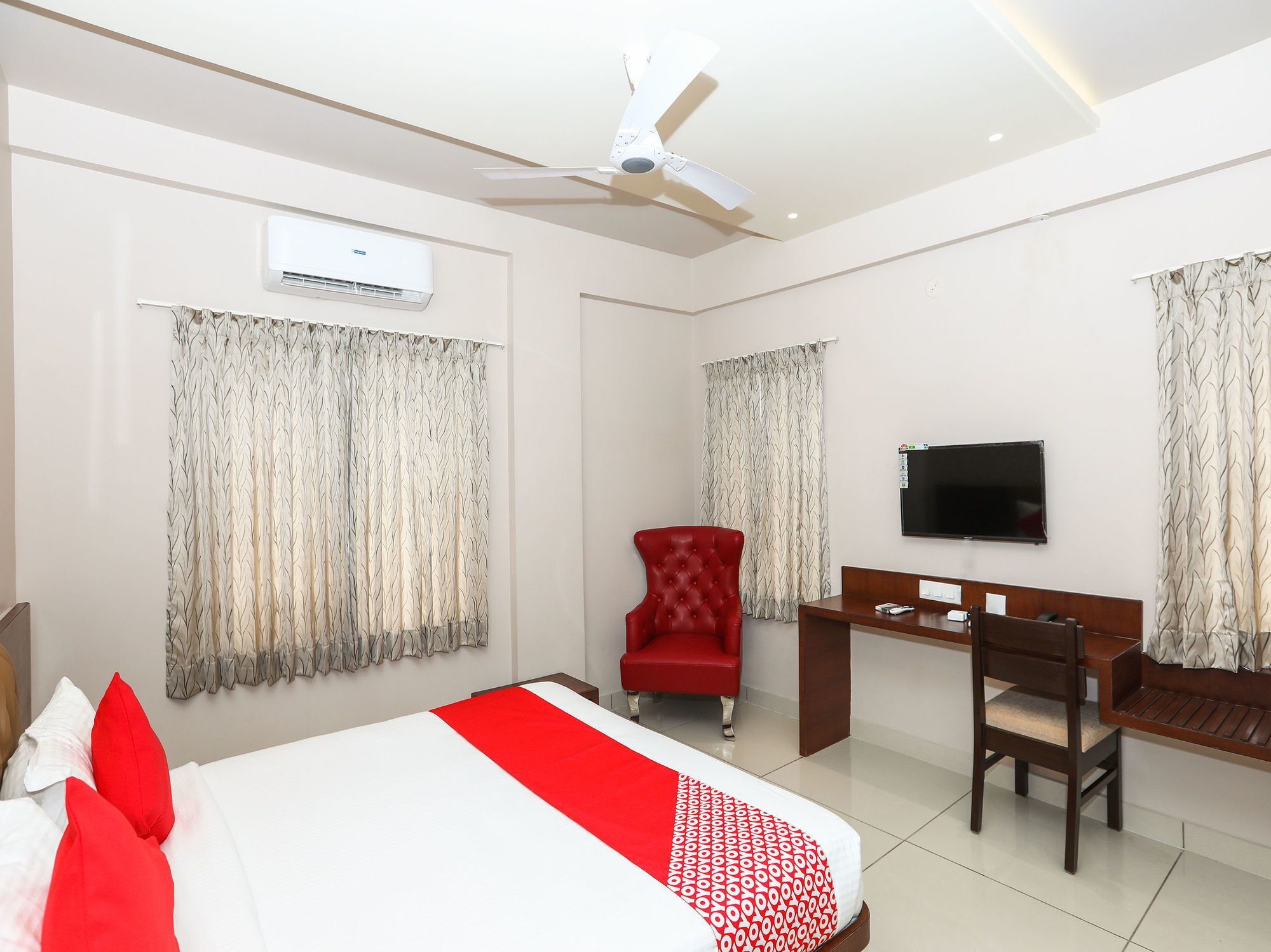 Hotel Oyo 15220 Jn