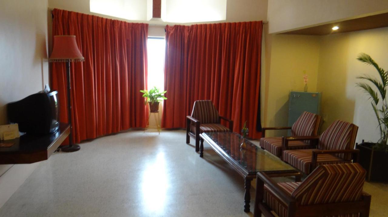 Paradise - Dasaprakash Group Hotel 3*