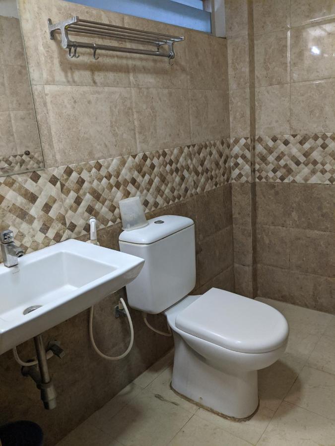 Aashraya Hotel