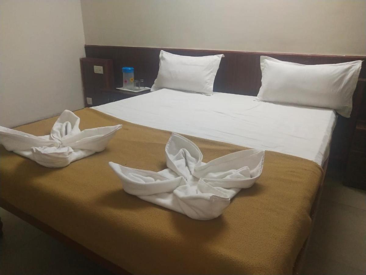 Rose Garden Hotel 2*