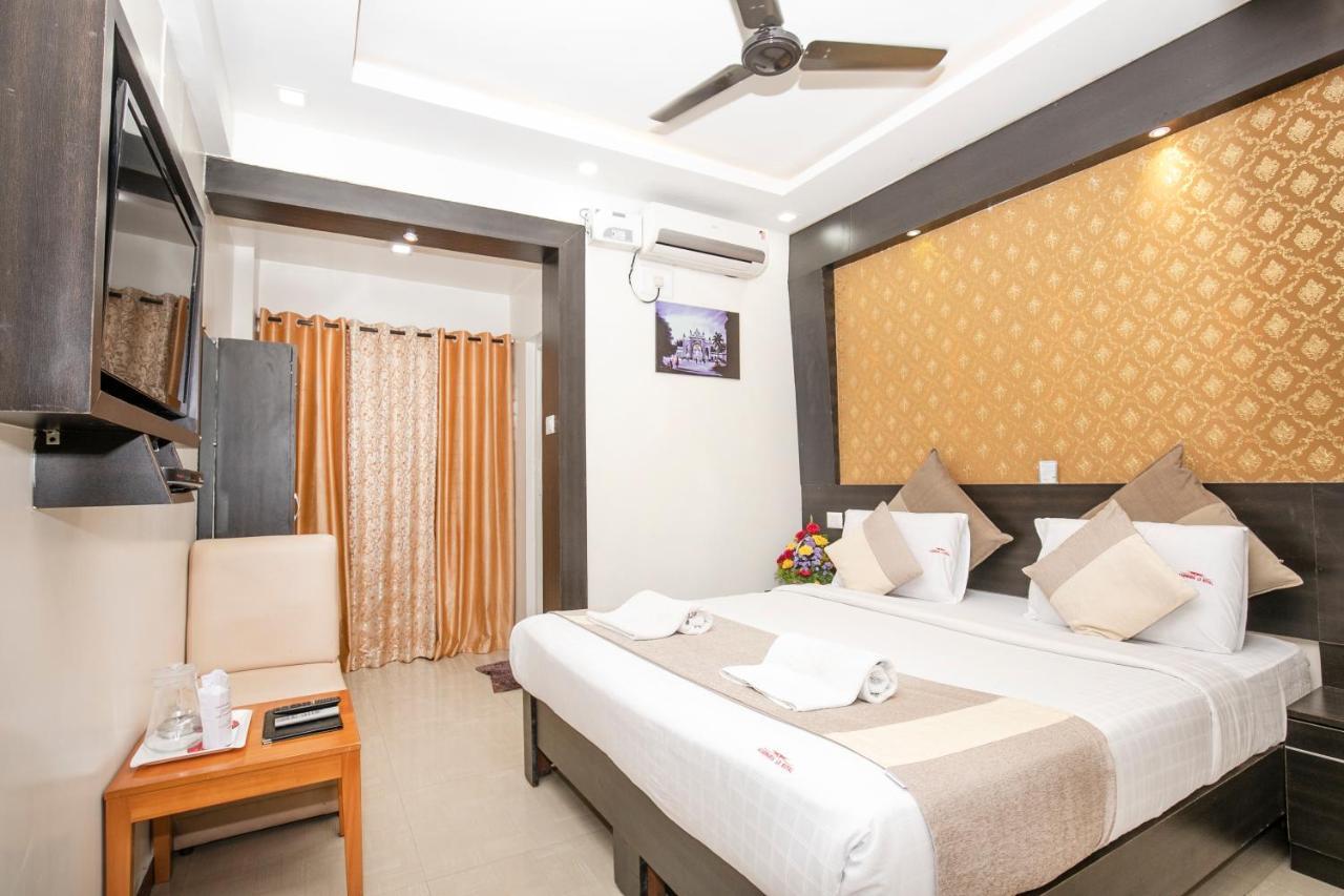 Aishwarya Le Royal Hotel