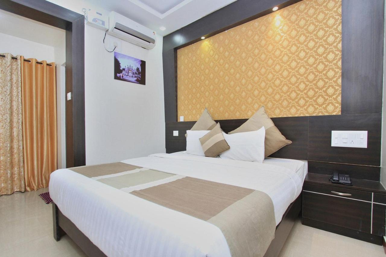 Aishwarya Le Royal Hotel 3*