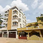 Oyo 24264 Monisha Residency