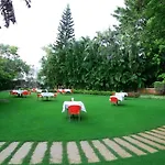 Royal Inn