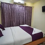Hotel Prakaash Palace
