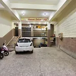 Mannars Deluxe Lodge
