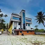 Oyo Flagship Hotel Kvc Holiday Inn