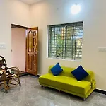 Pal\'S Cottage