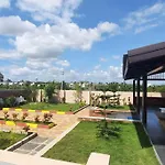 Saanvi\'S - Holiday Home