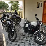 2 Bhk Ac Flat Call- 8O882-37972