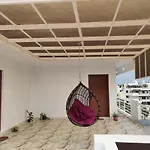 Skyhouse Homestay