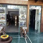 Adh Sak Royal Residency