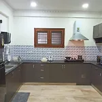 4Bhk Luxury Apartment At Vv Mohalla/Mysore By Revkeys