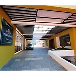 Hotel Viceroy Comforts, Mysore