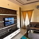 Deeya Guest House - A Luxury Home Stay