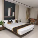 Happy Vibes Service Apartment 3Bhk Flat