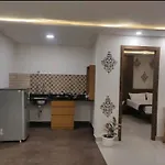 Happy Vibes Service Apartment 3Bhk Flat