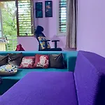 Lovely Private Queen Bed Room In Shared 2 Bhk Apartment