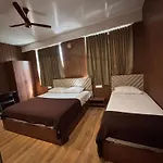 Grand Sapphire Lodge
