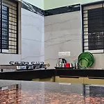 Rashmi Service Apartment