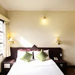 Treebo Trend Royal Inn