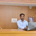 Spot On 45442 Shreyas Residency