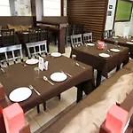 Oyo 6757 Moriz Inn Boutique Hotel