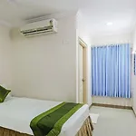 Treebo Royal Inn Trivandrum