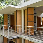 Stayvista At Davey\'S Townhouse With Breakfast & Pet Friendly Home