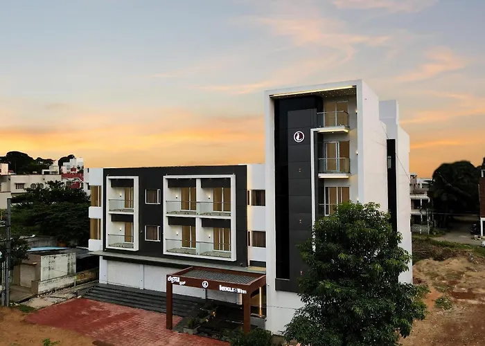 Lexus Inn