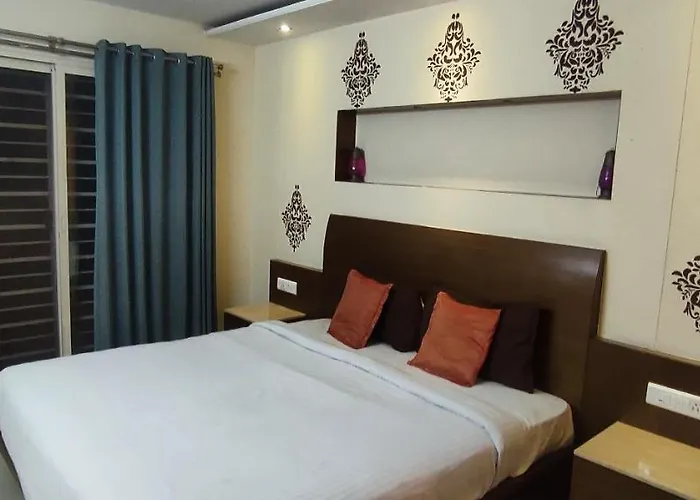 Happy Vibes Studio Flats - Service Apartment