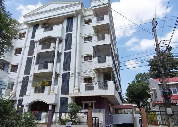 4Bhk Luxury Apartment At Vv Mohalla/Mysore By Revkeys